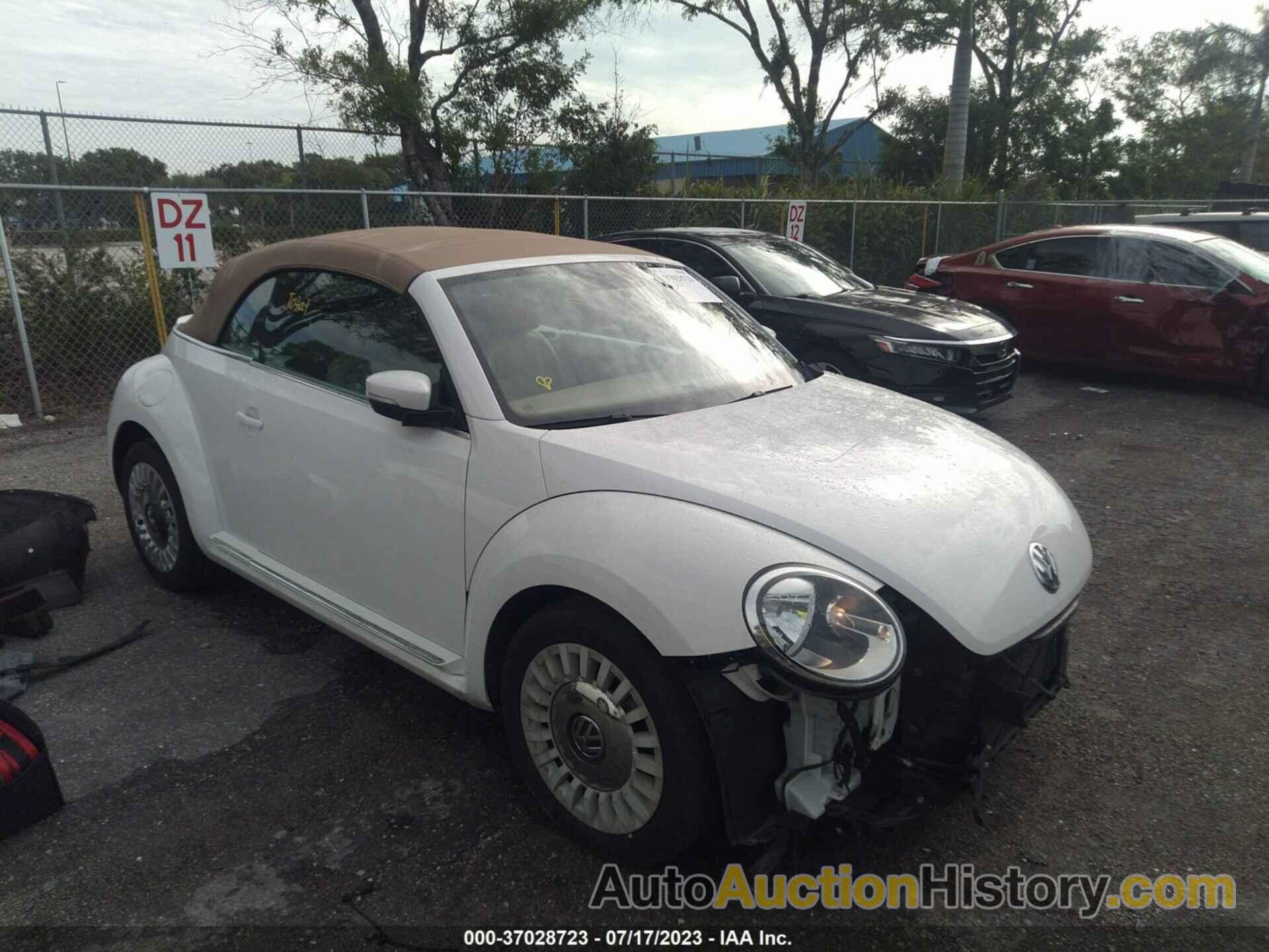 VOLKSWAGEN BEETLE CONVERTIBLE 2.5L, 3VW5P7AT3DM814288