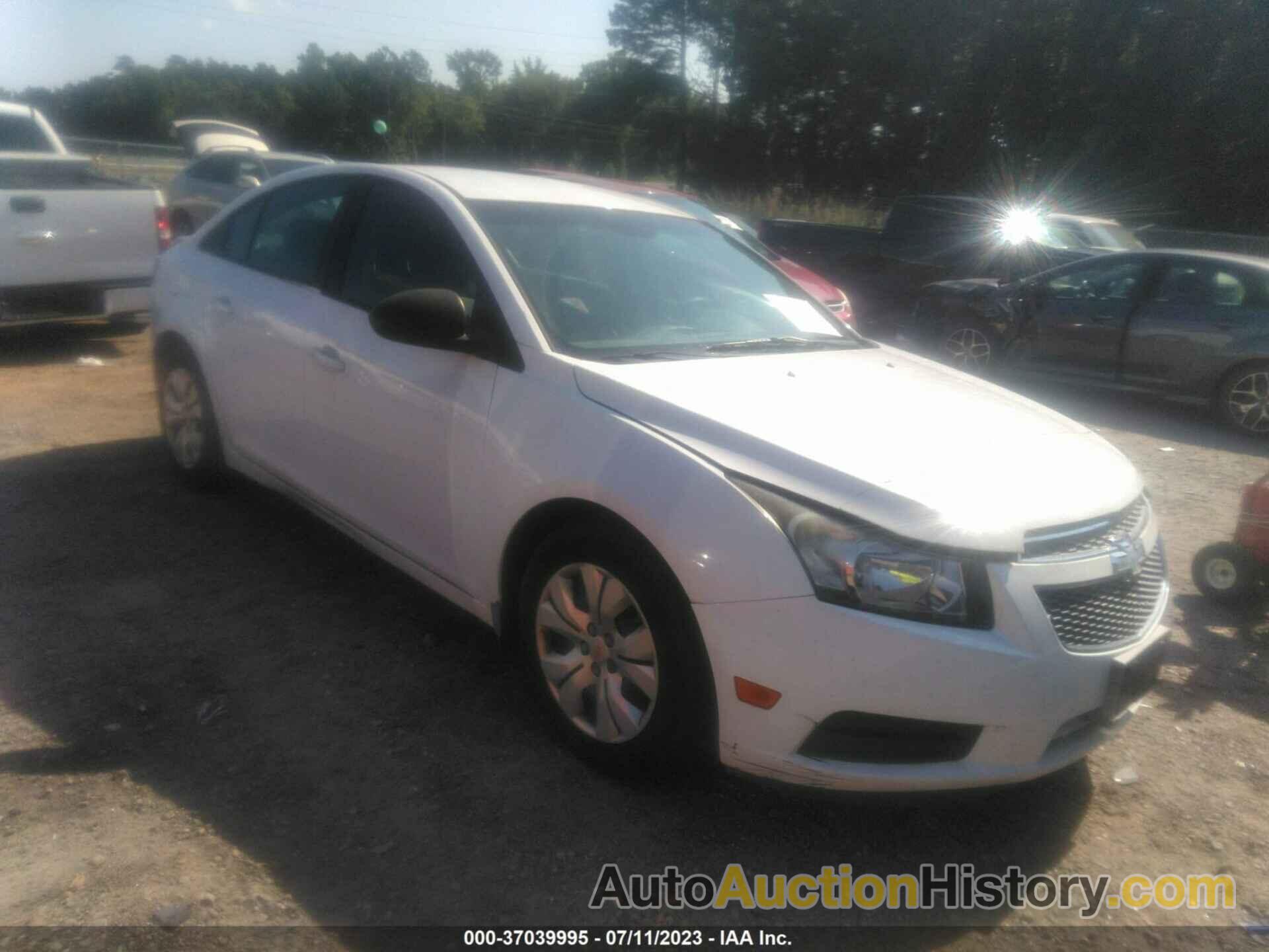 CHEVROLET CRUZE LS, 1G1PB5SH4D7190707