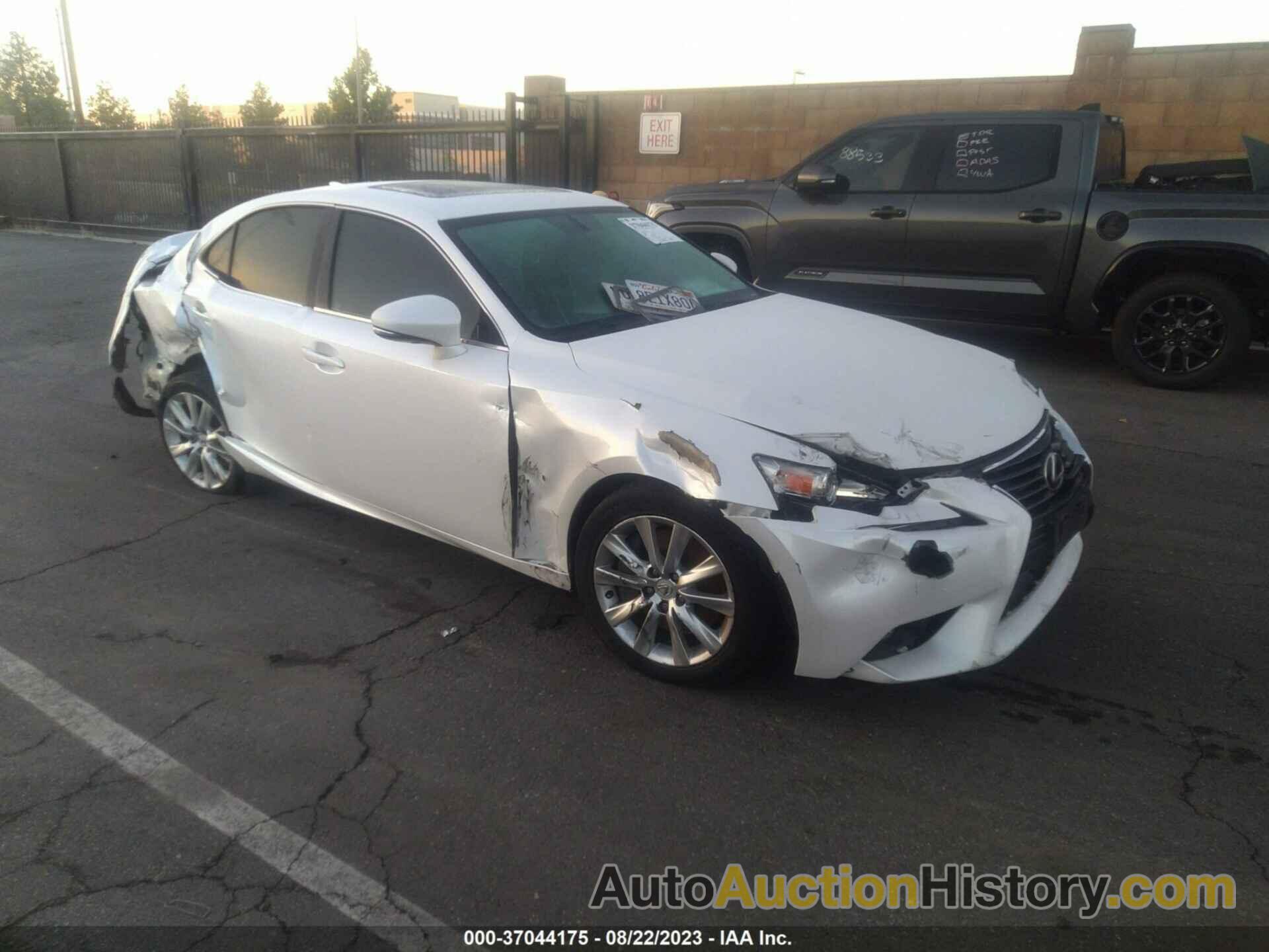 LEXUS IS 200T, JTHBA1D21G5007011