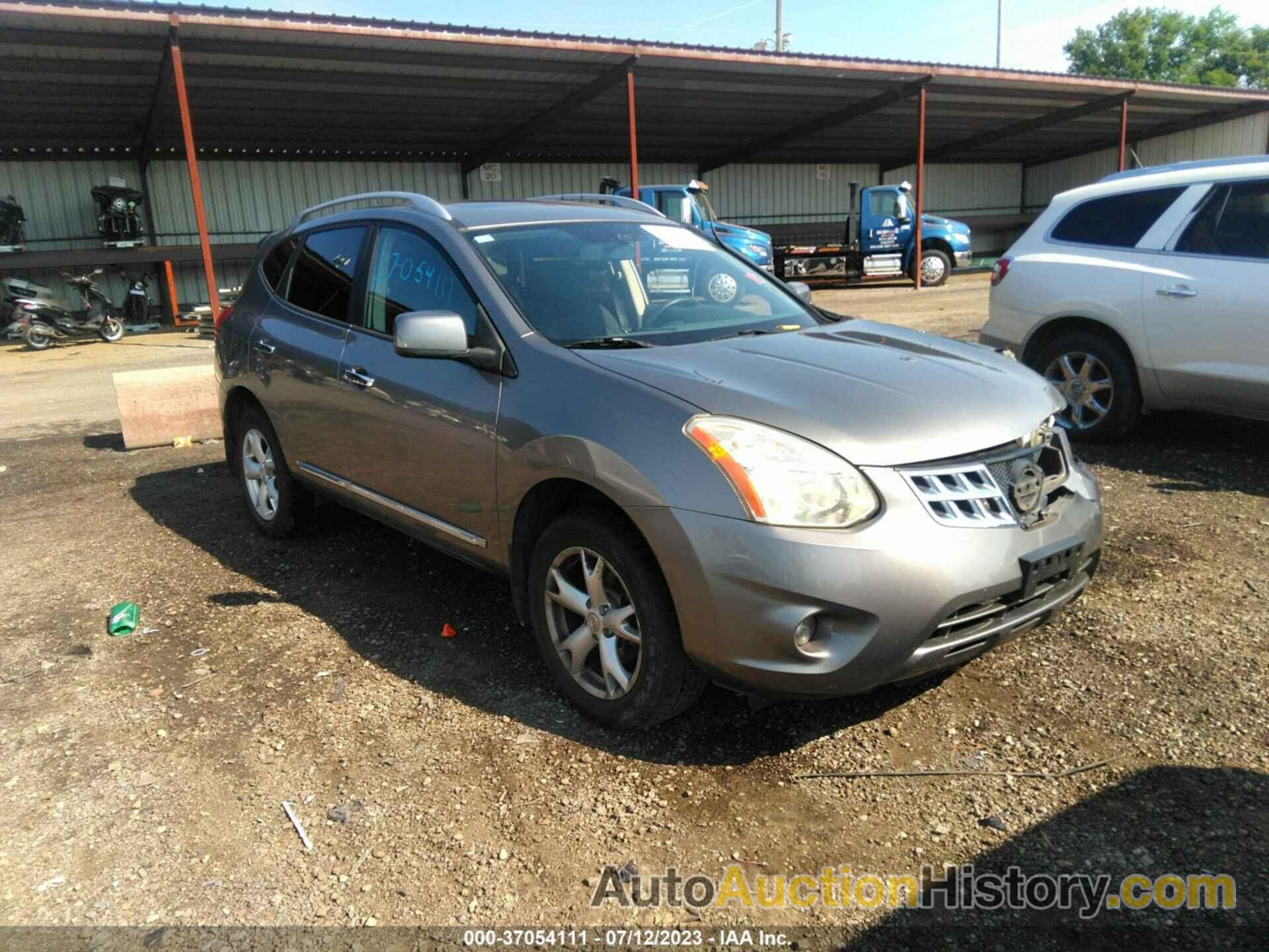 NISSAN ROGUE SV, JN8AS5MV8BW687010