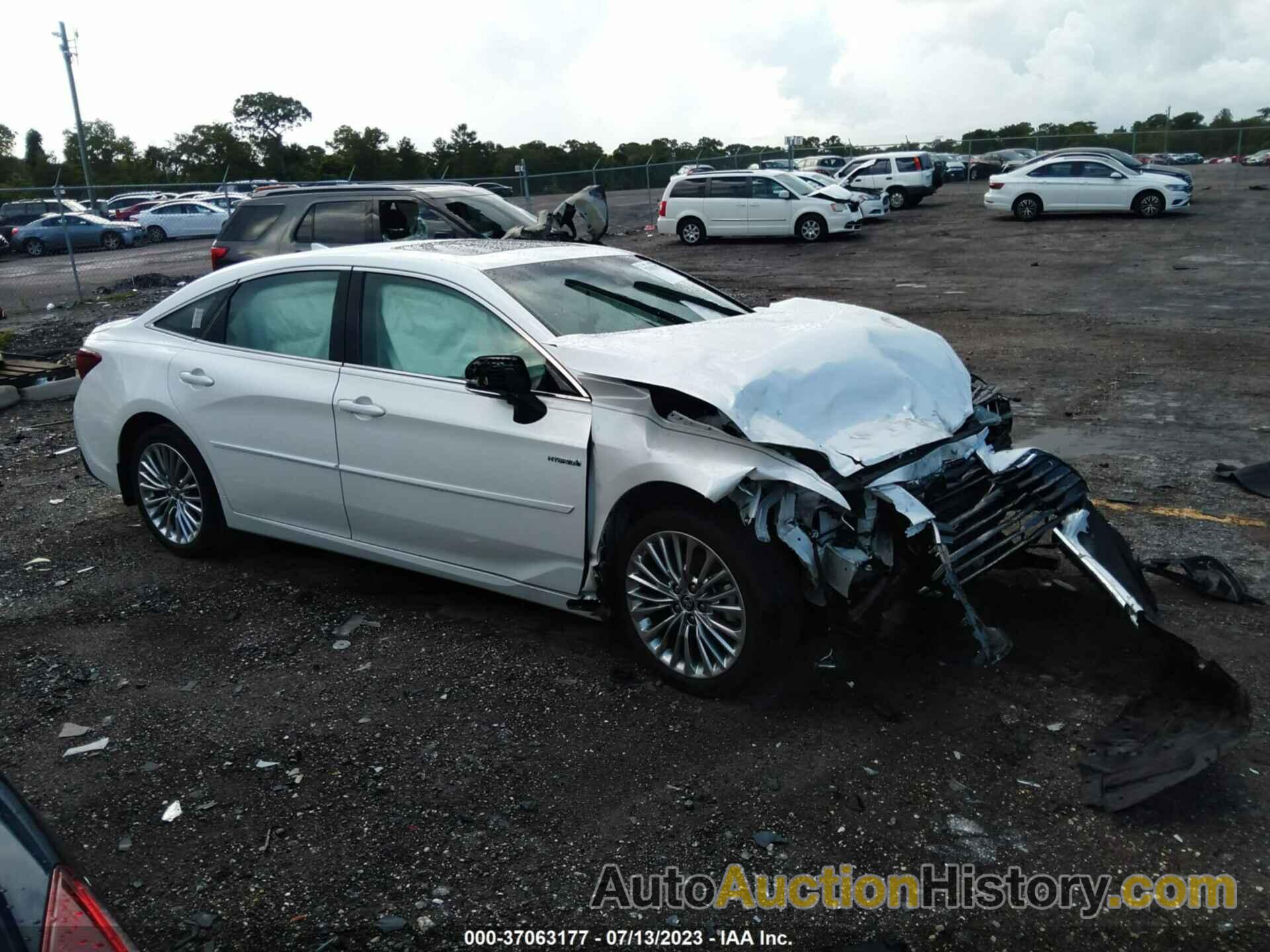 TOYOTA AVALON HYBRID LIMITED, 4T1D21FB9LU019102