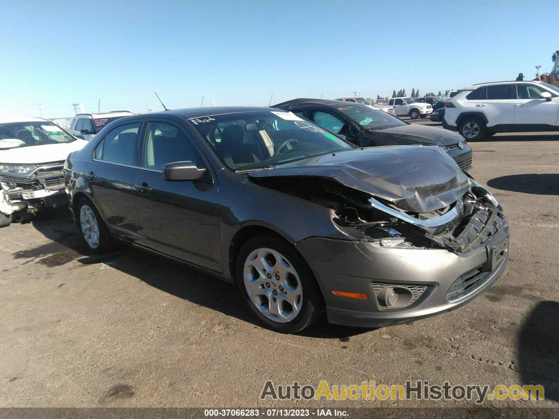 FORD FUSION SE, 3FAHP0HA0BR242176