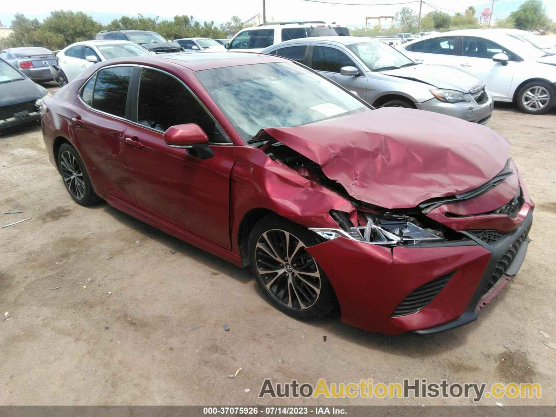 TOYOTA CAMRY LE/SE/XLE/L, 4T1B11HK5JU506768