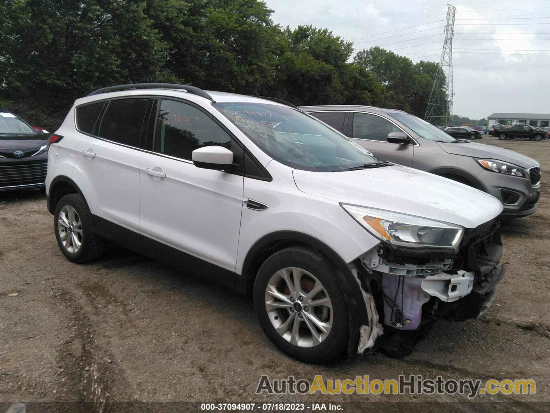 FORD ESCAPE SE, 1FMCU0GD2JUA44095