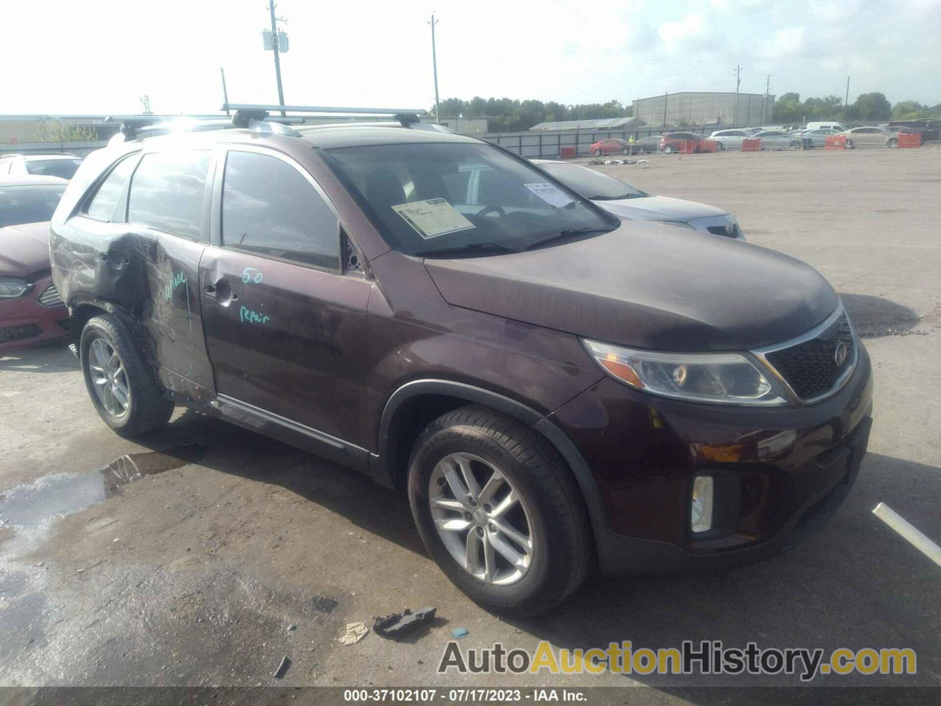 KIA SORENTO LX, 5XYKT3A64EG478587