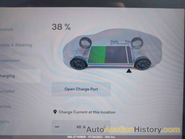 TESLA MODEL S, 5YJSA1E23MF423930