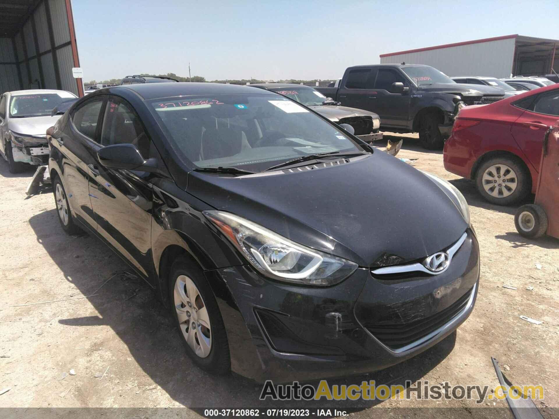 HYUNDAI ELANTRA SE, KMHDH4AEXGU479442