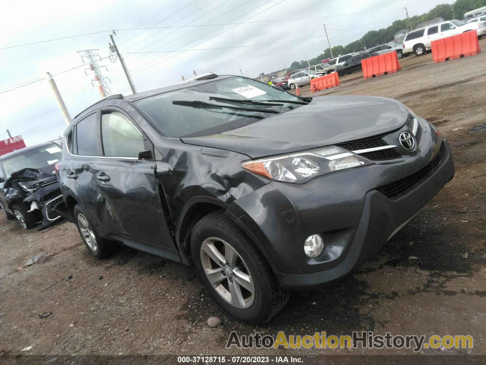 TOYOTA RAV4 XLE, JTMRFREV1ED047696