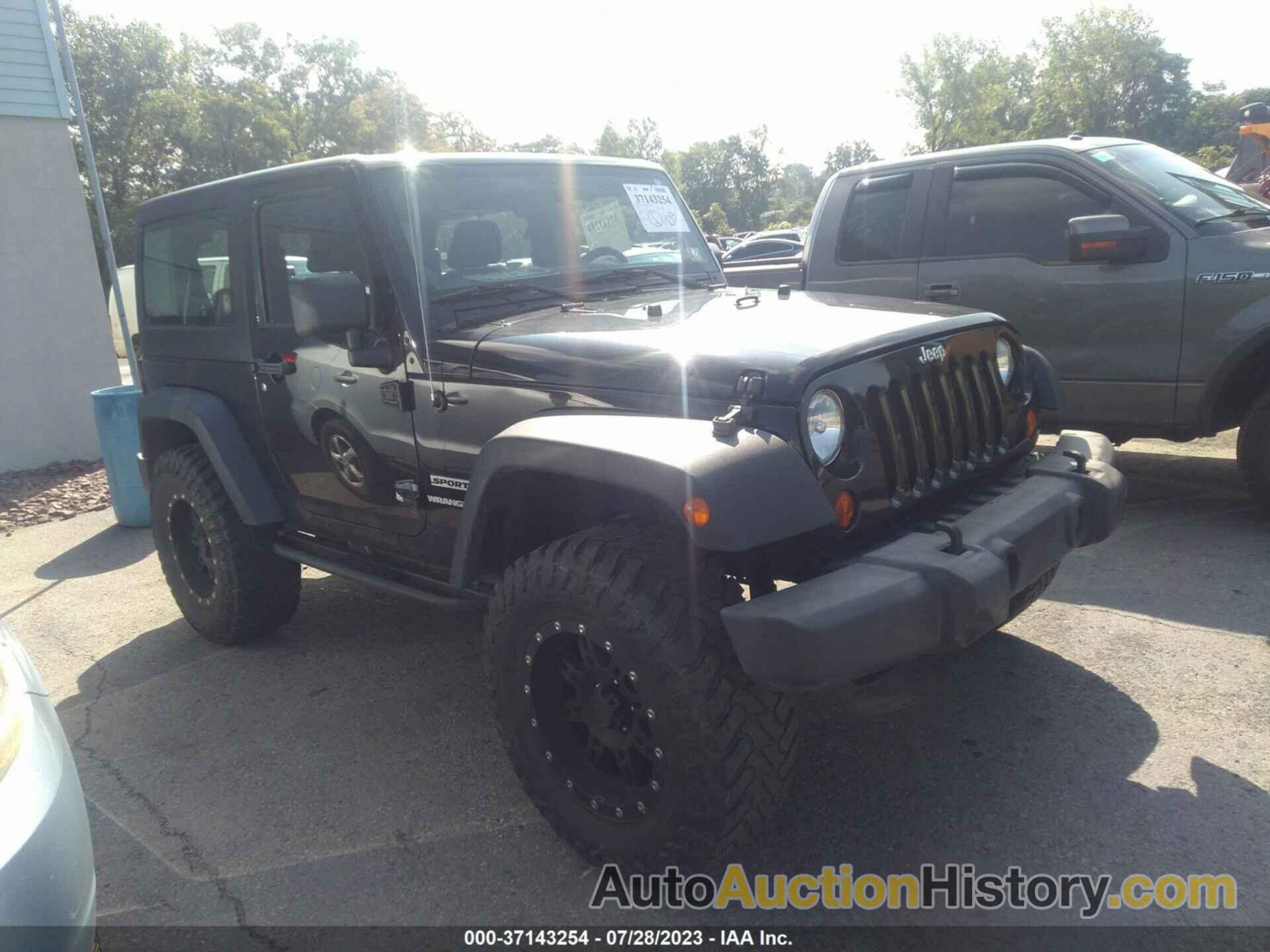 JEEP WRANGLER SPORT, 1C4AJWAG8DL538644