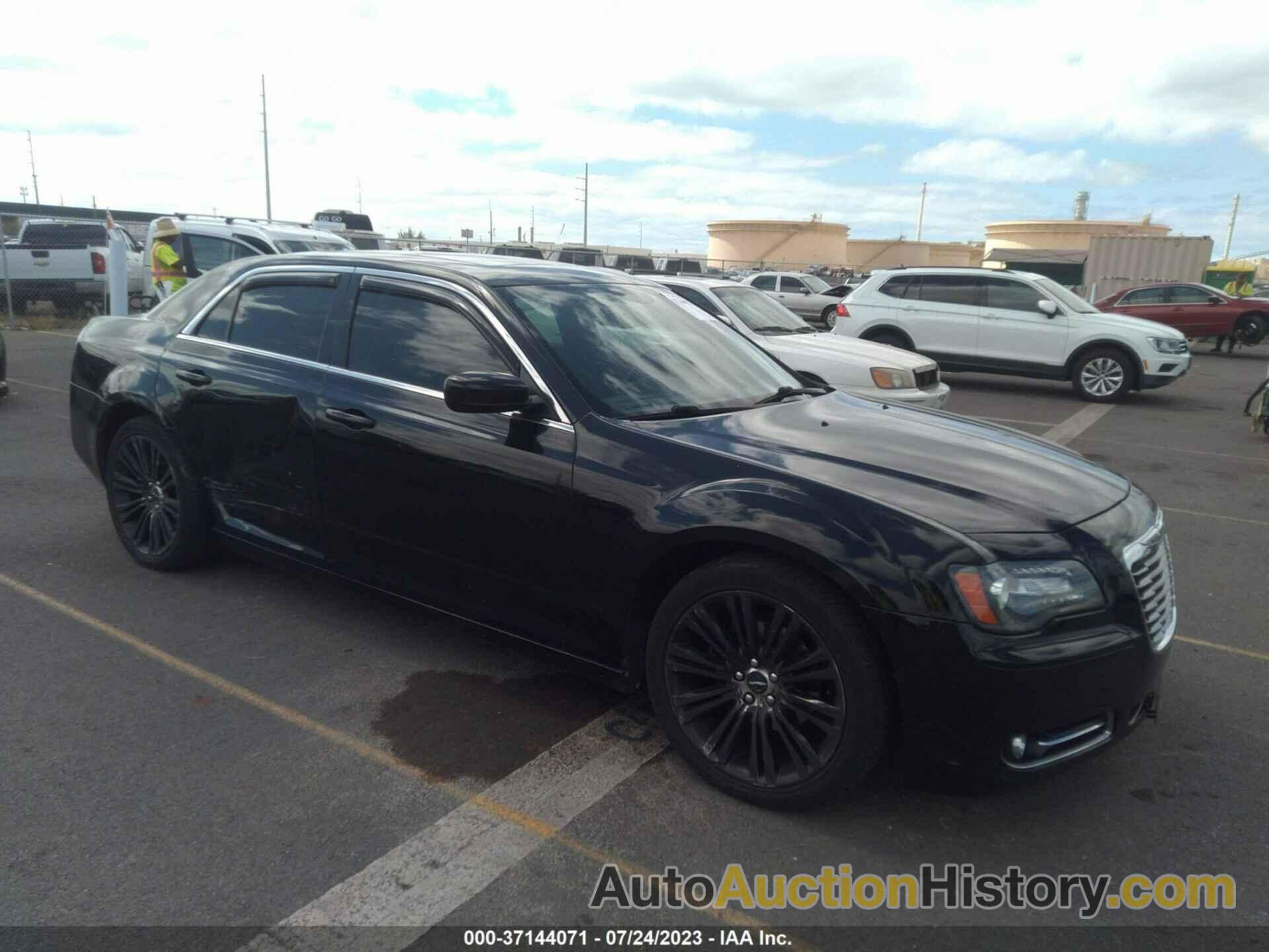 CHRYSLER 300 S, 2C3CCABG9DH641092