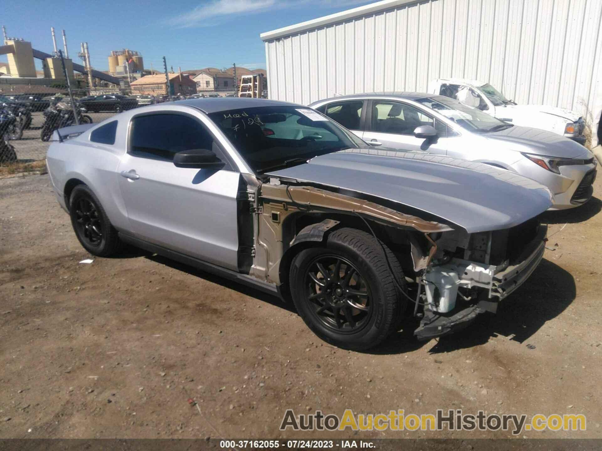 FORD MUSTANG V6, 1ZVBP8AMXC5270183