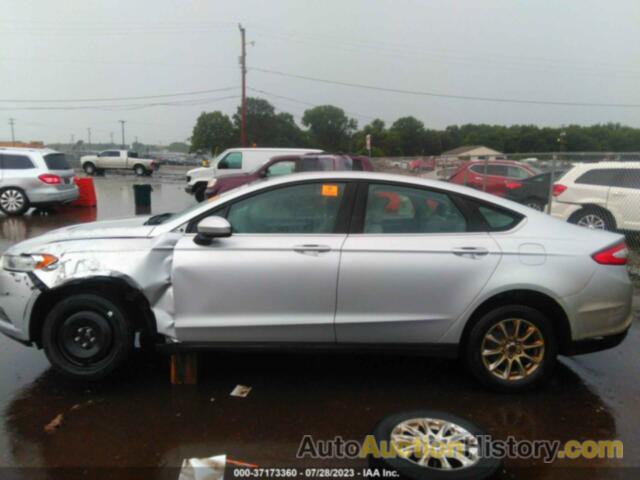 FORD FUSION S, 1FA6P0G77F5122851