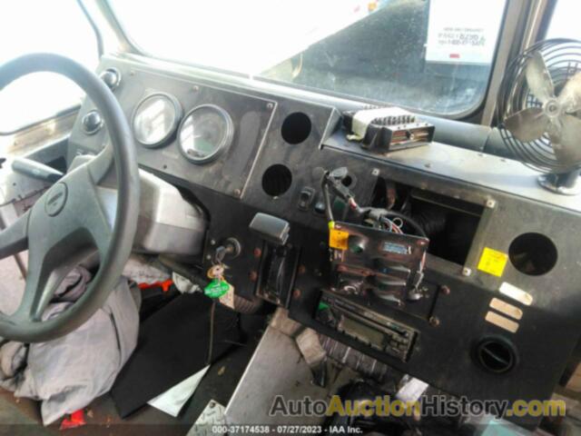 FREIGHTLINER CHASSIS M LINE WALK-IN VAN, 4UZAARDU69CAM0659