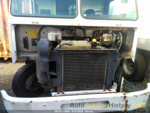 FREIGHTLINER CHASSIS M LINE WALK-IN VAN, 4UZAARDU69CAM0659