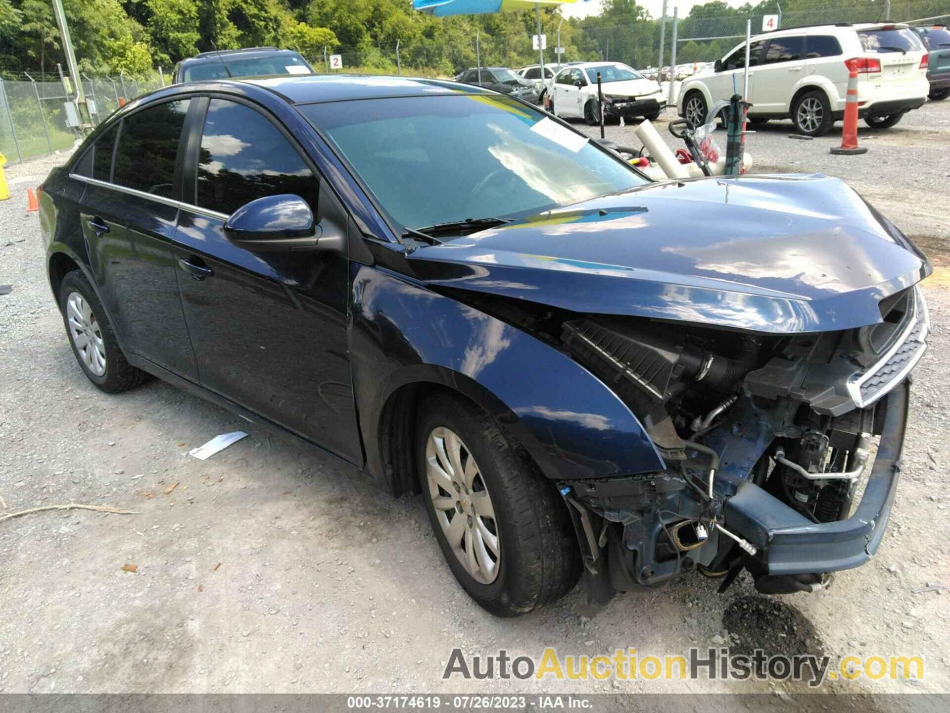 CHEVROLET CRUZE LT W/1LT, 1G1PF5S93B7195097