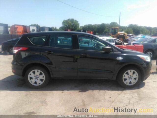 FORD ESCAPE S, 1FMCU0F70DUD23884