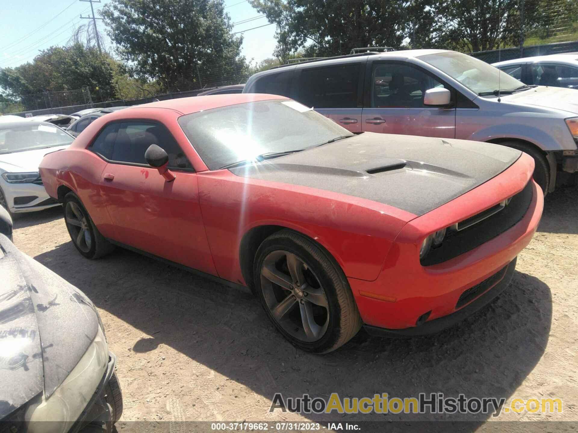 DODGE CHALLENGER SXT, 2C3CDZAGXFH724319