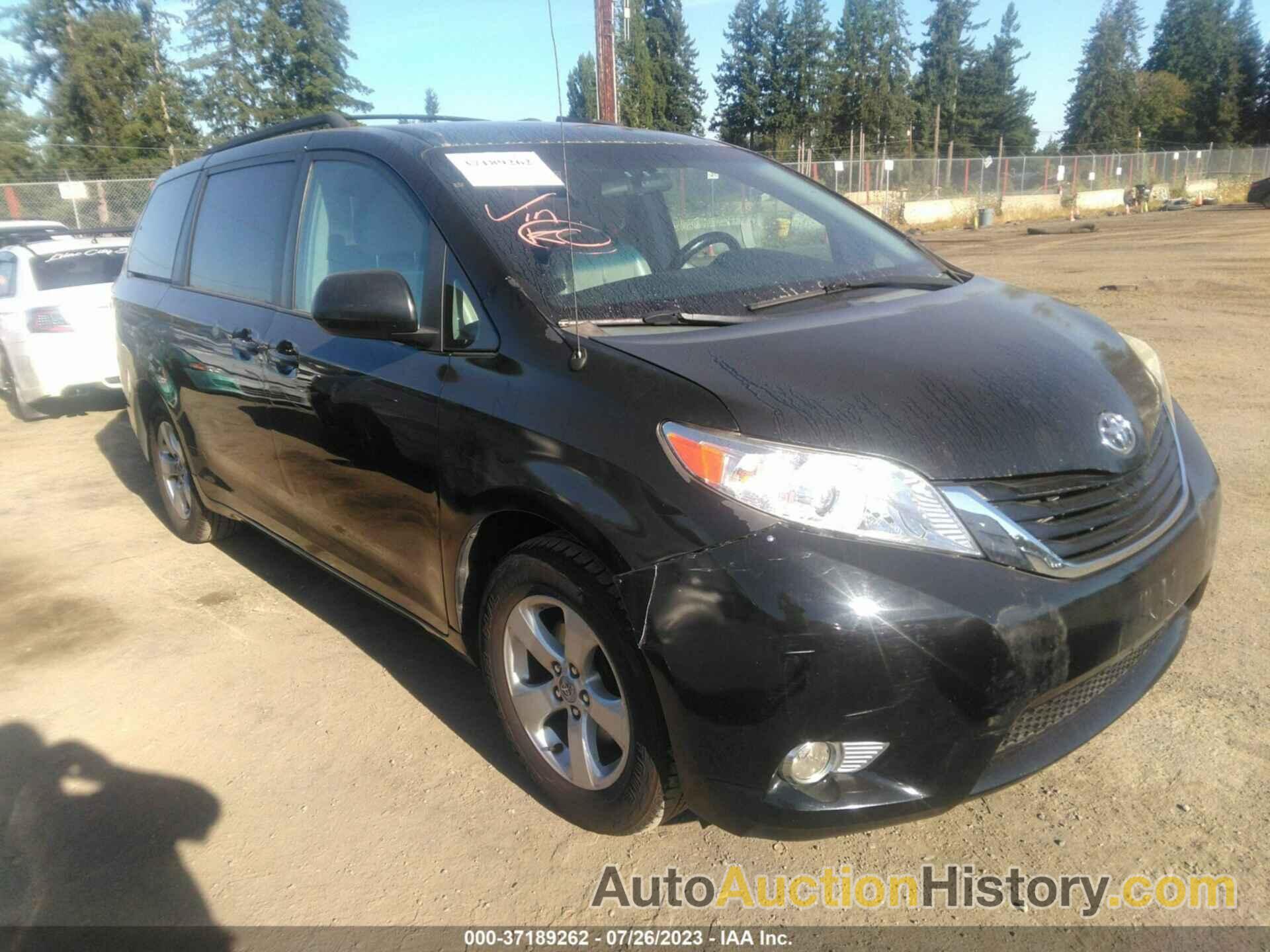 TOYOTA SIENNA, 5TDKA3DC9CS013682