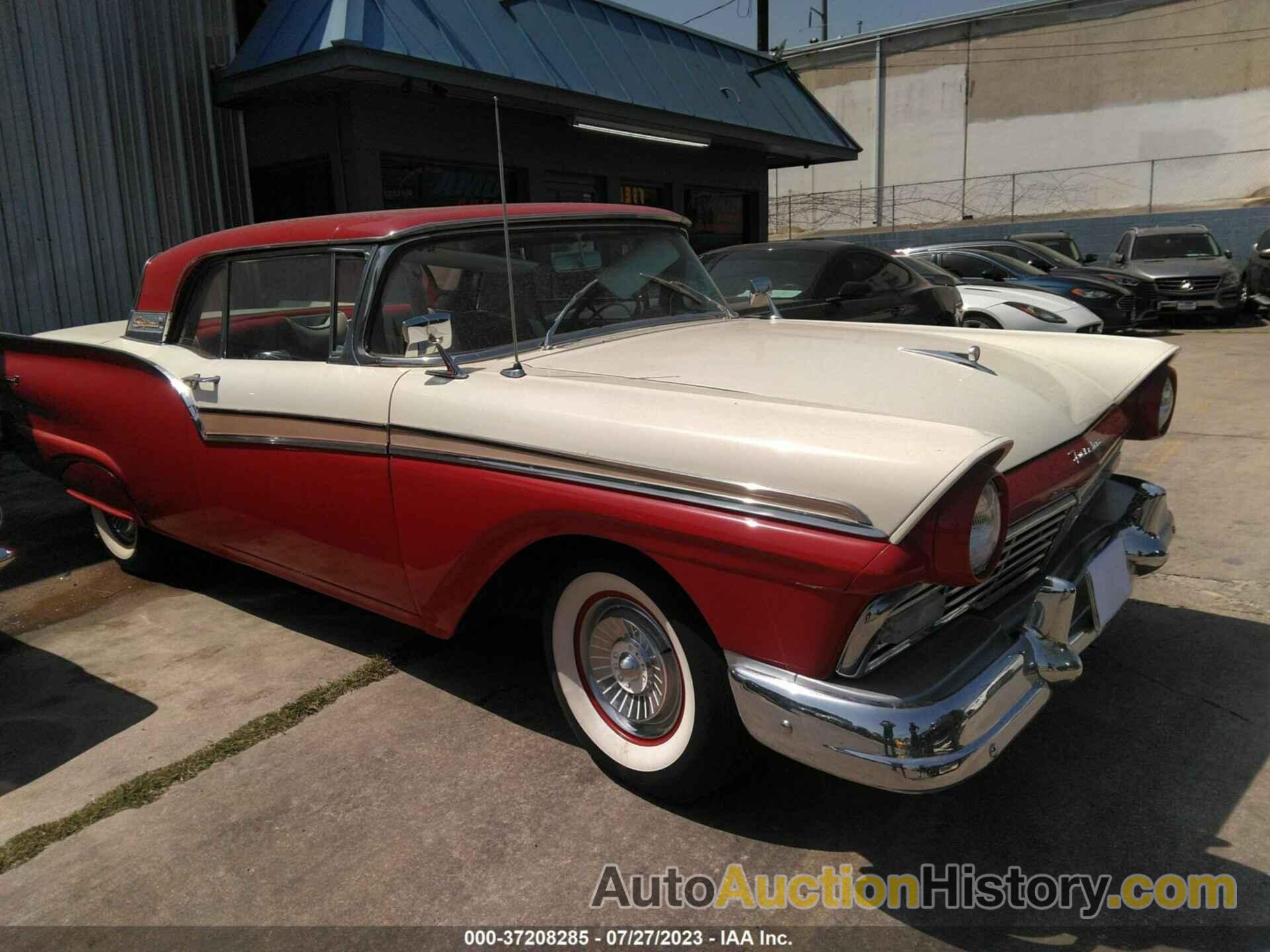 FORD FAIRLANE, D7KW144923