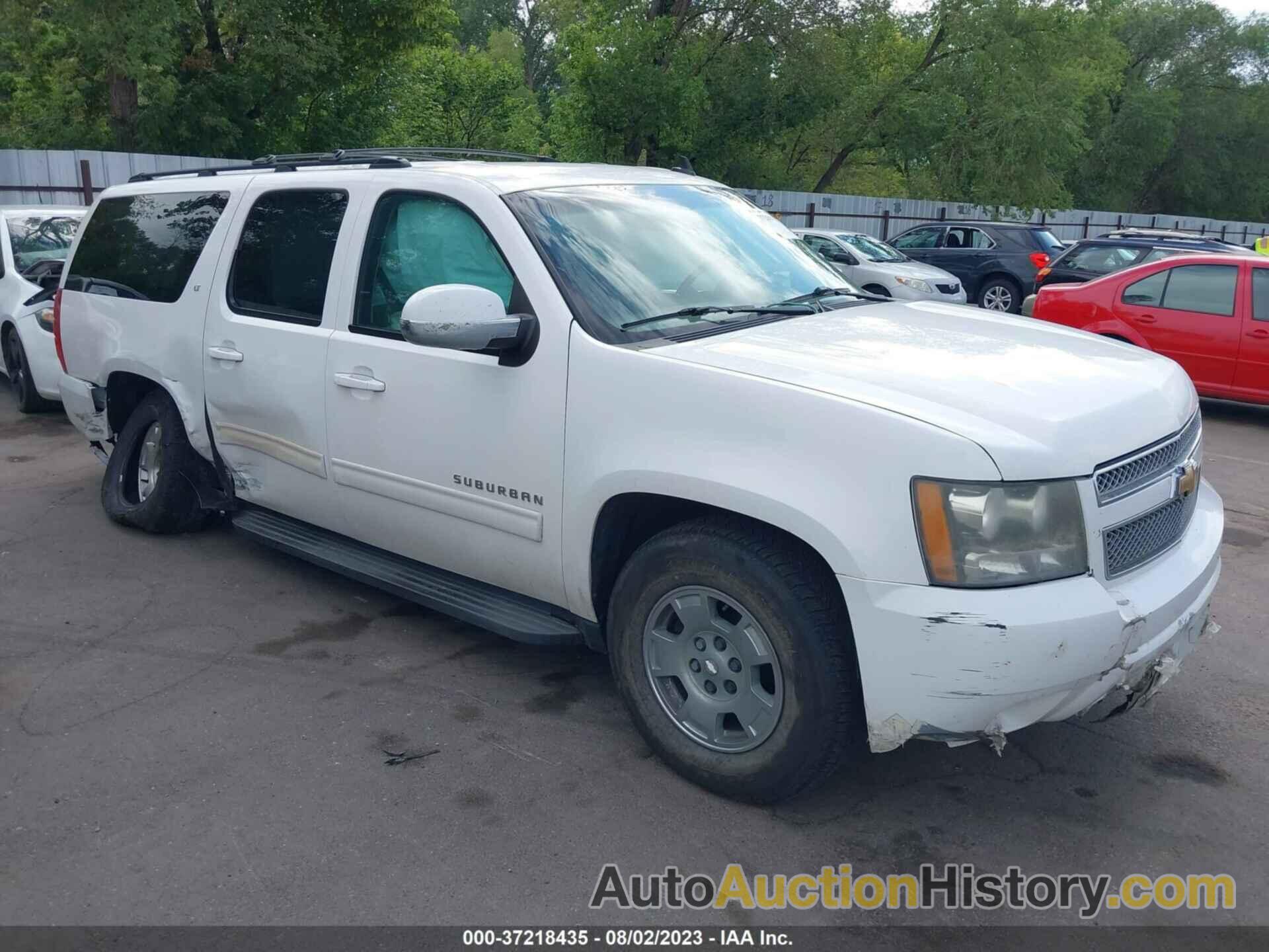 CHEVROLET SUBURBAN LT, 1GNUKJE3XAR256087