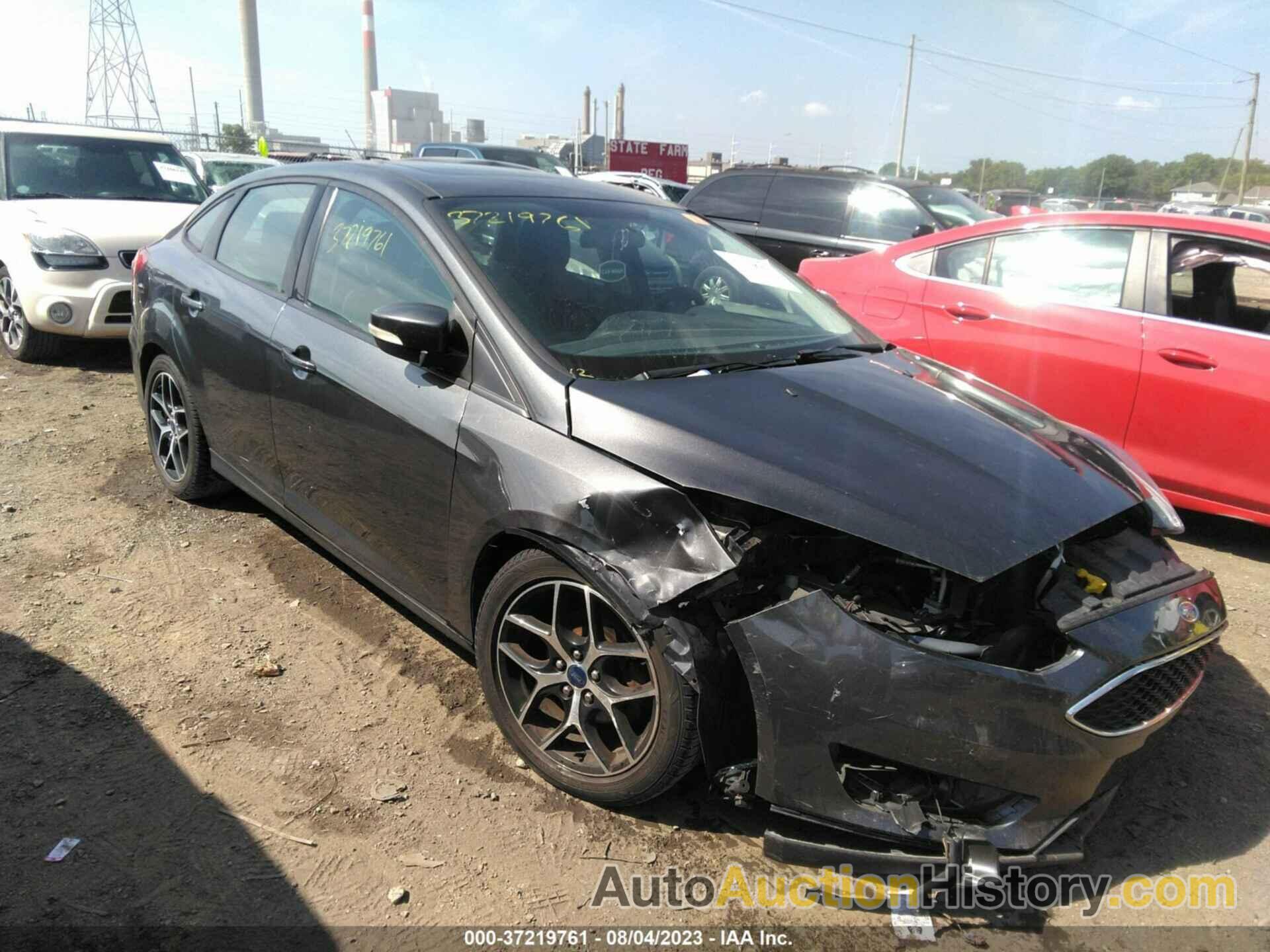 FORD FOCUS SEL, 1FADP3H24HL253407