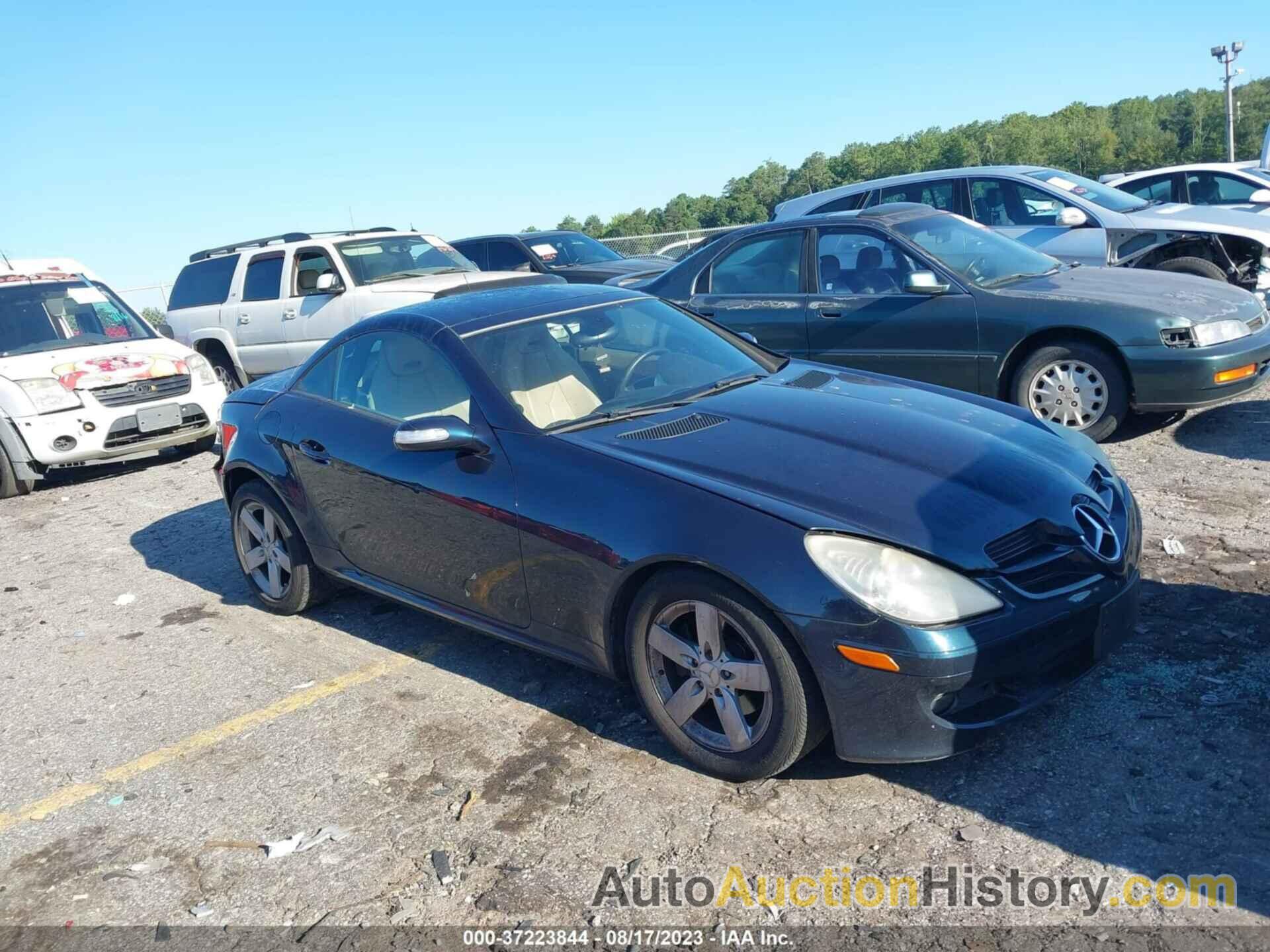 MERCEDES-BENZ SLK 280, WDBWK54F47F153941