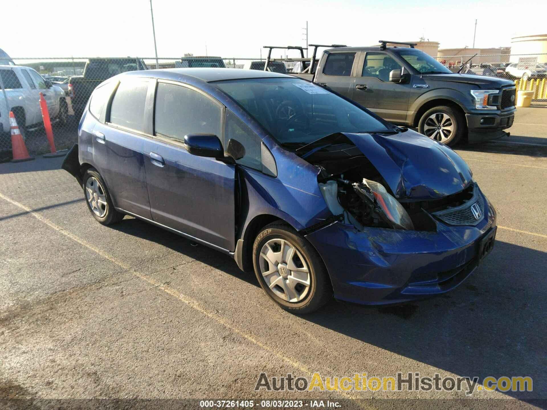 HONDA FIT, JHMGE8G31CC040491