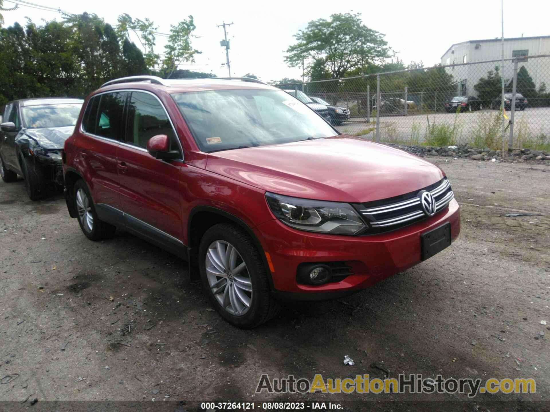 VOLKSWAGEN TIGUAN SE, WVGBV7AX9GW035329