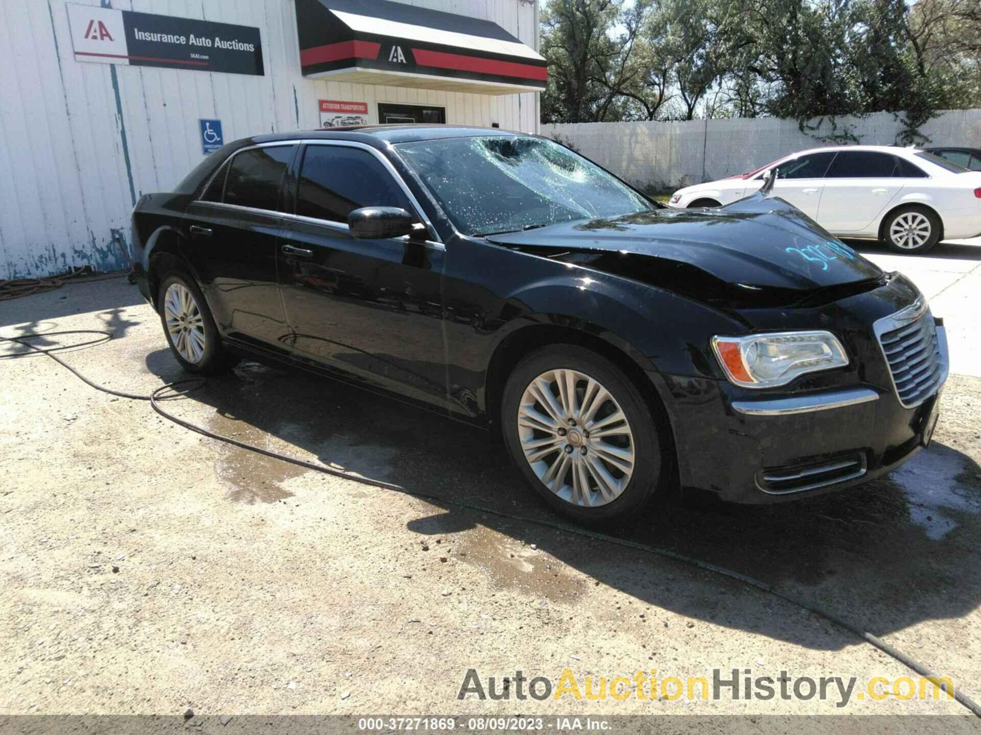 CHRYSLER 300, 2C3CCARG5EH376887