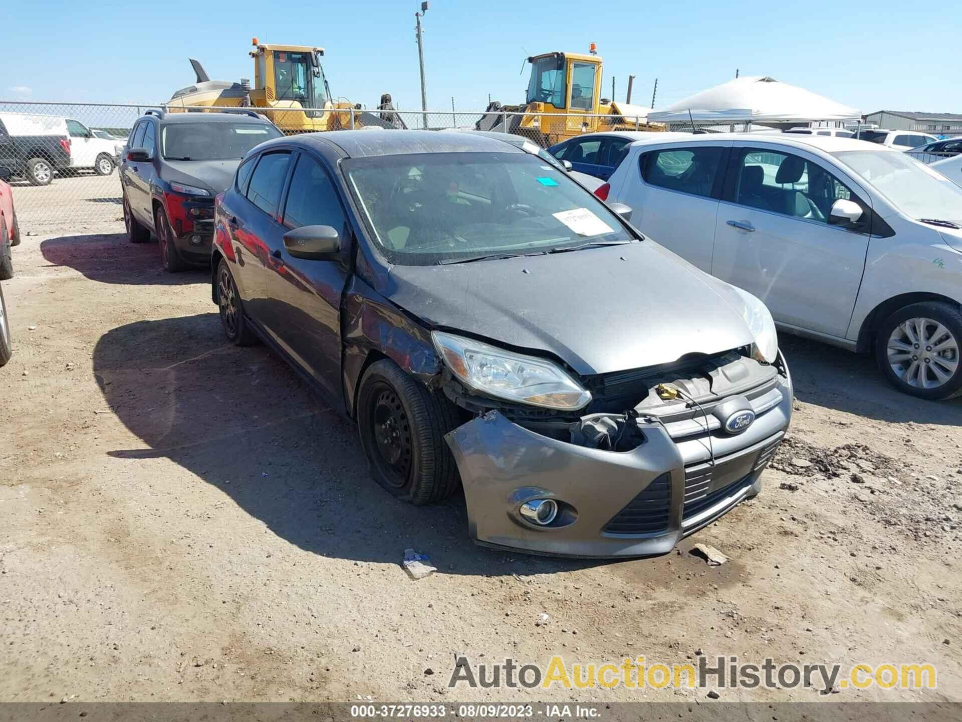 FORD FOCUS SE, 1FAHP3K27CL466029