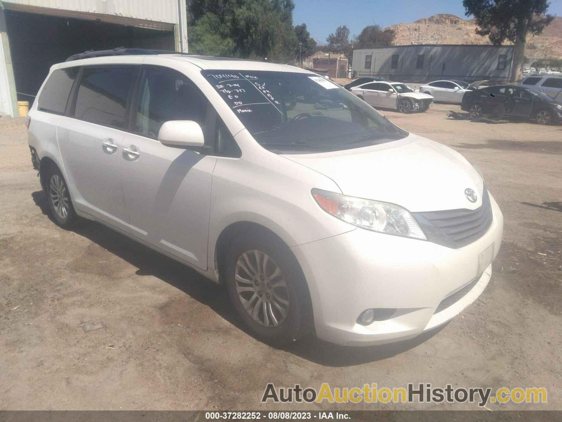 TOYOTA SIENNA XLE/XLE AAS/LTD, 5TDYK3DC9GS734503