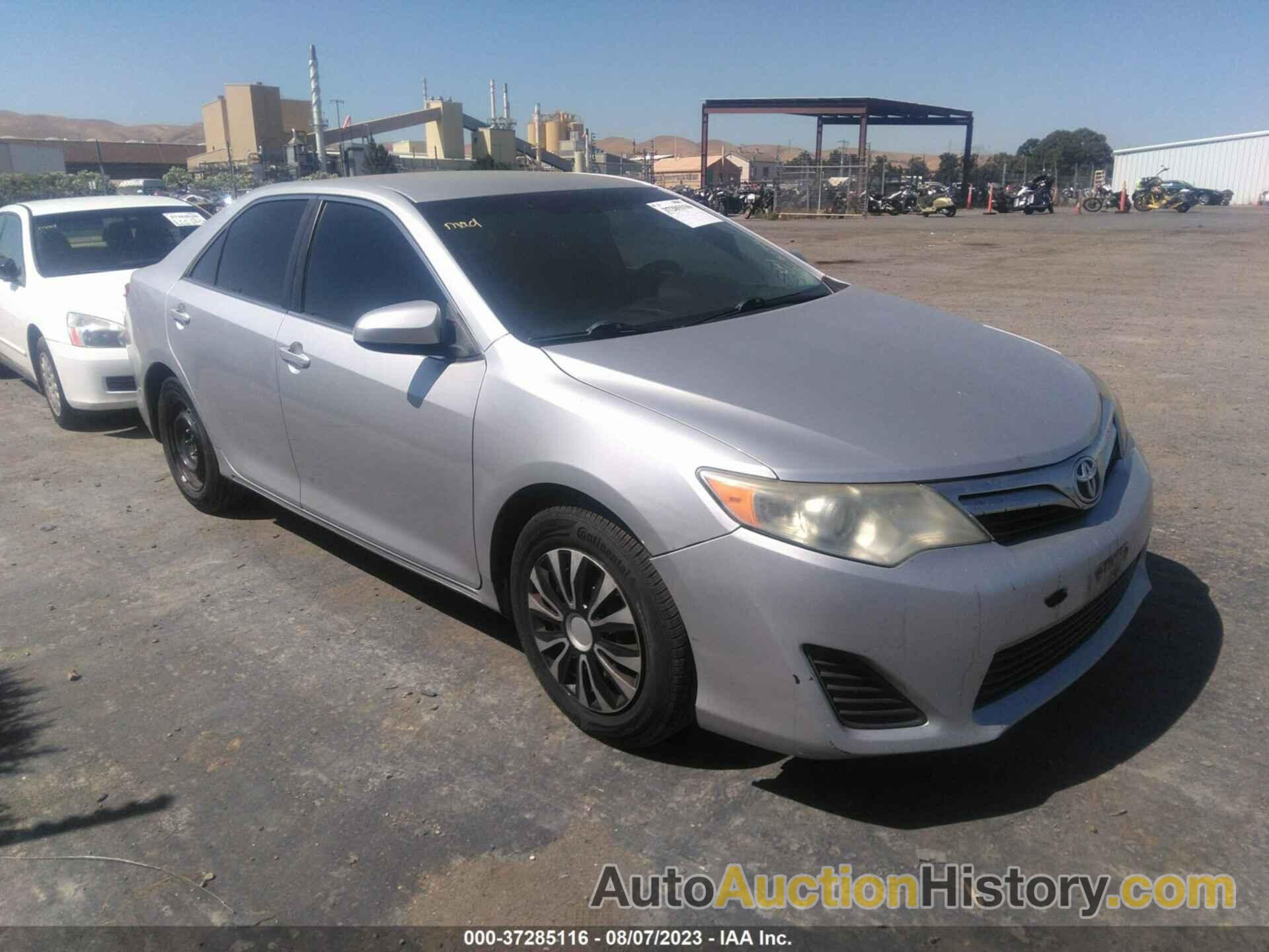 TOYOTA CAMRY L/LE/SE/XLE, 4T1BF1FK1CU096140