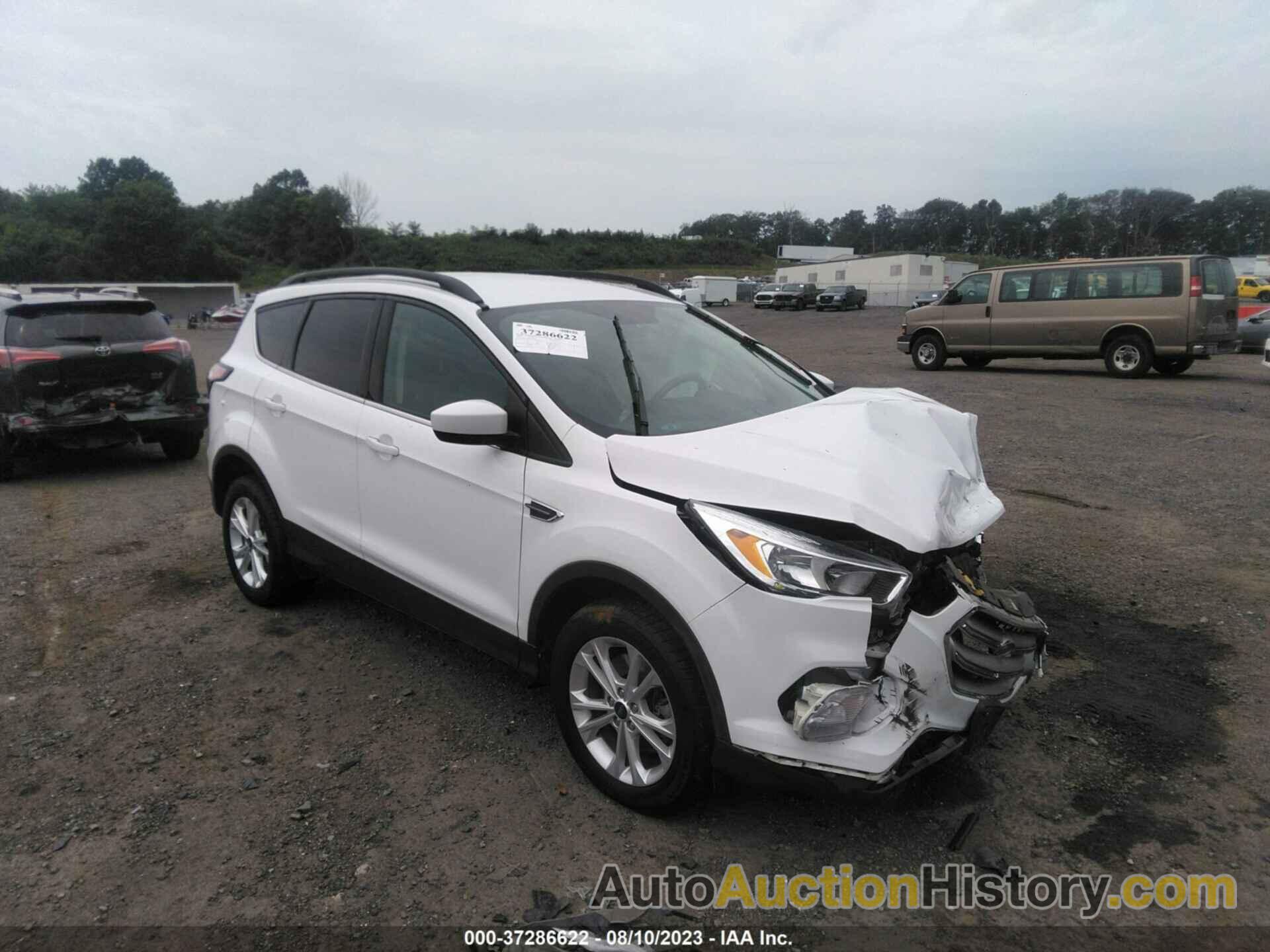 FORD ESCAPE SE, 1FMCU9GD6JUD12697