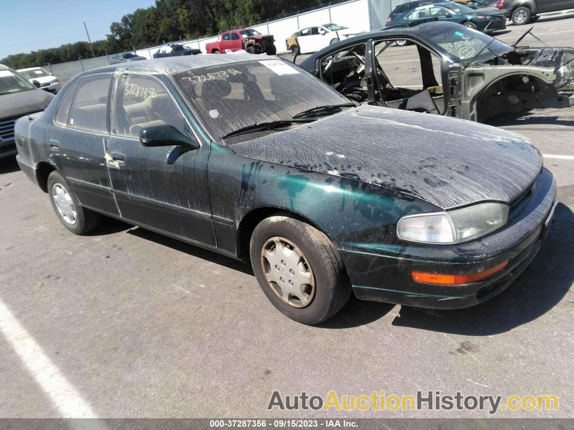 TOYOTA CAMRY LE, 4T1SK12EXRU412459