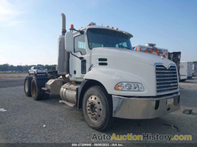 MACK 600 CXU600, 1M1AW07Y19N007716