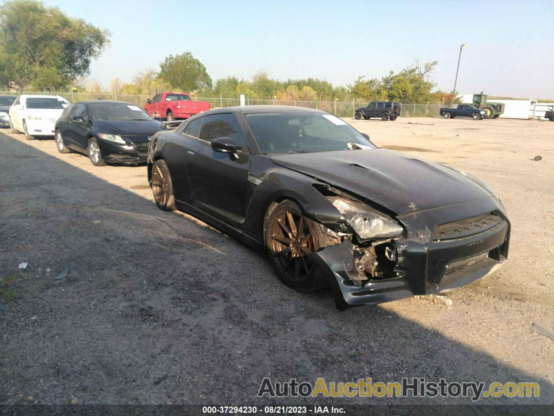 NISSAN GT-R PREMIUM, JN1AR5EF5AM230554