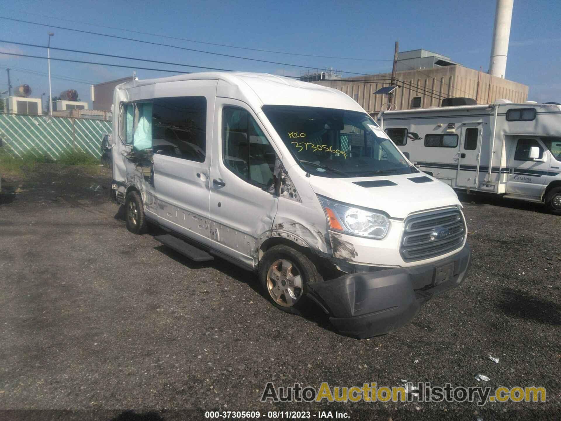 FORD TRANSIT WAGON XLT, 1FBAX2CM2HKB15617