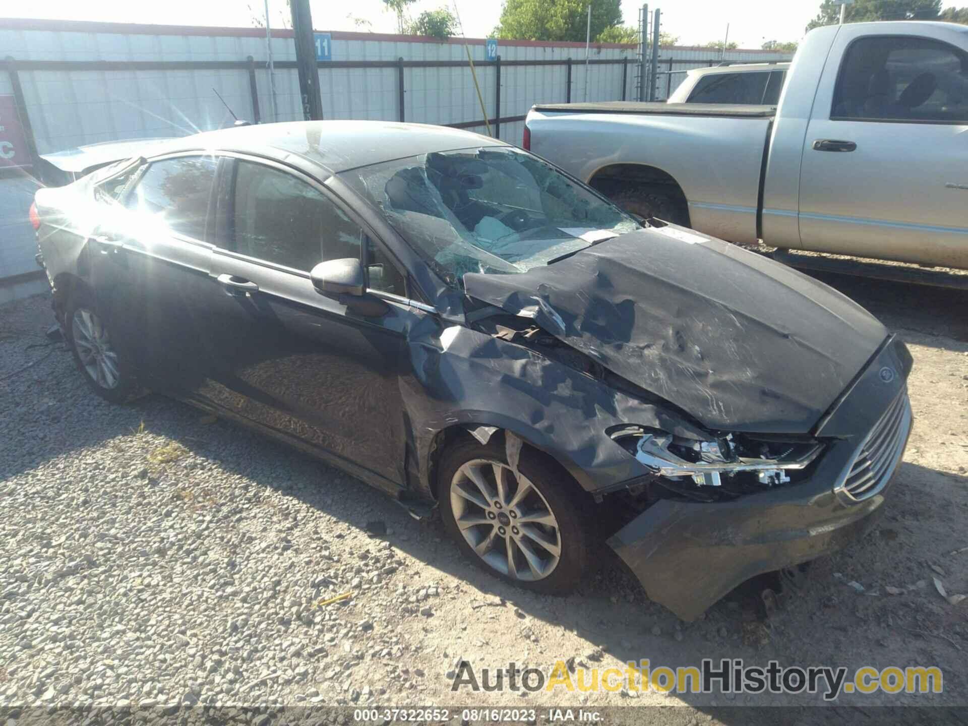 FORD FUSION SE, 3FA6P0H72HR150314