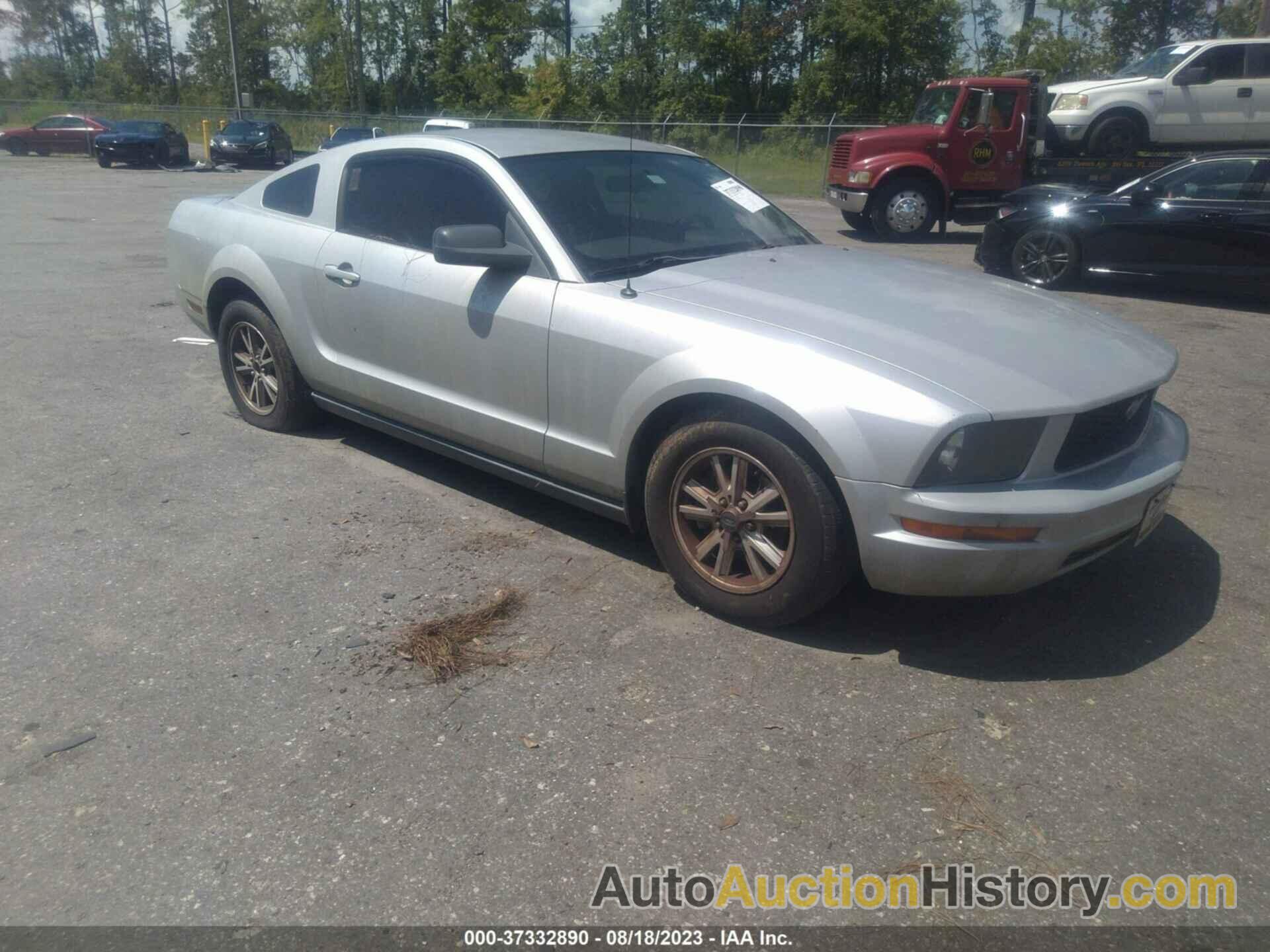 FORD MUSTANG DELUXE/PREMIUM, 1ZVFT80N755142705