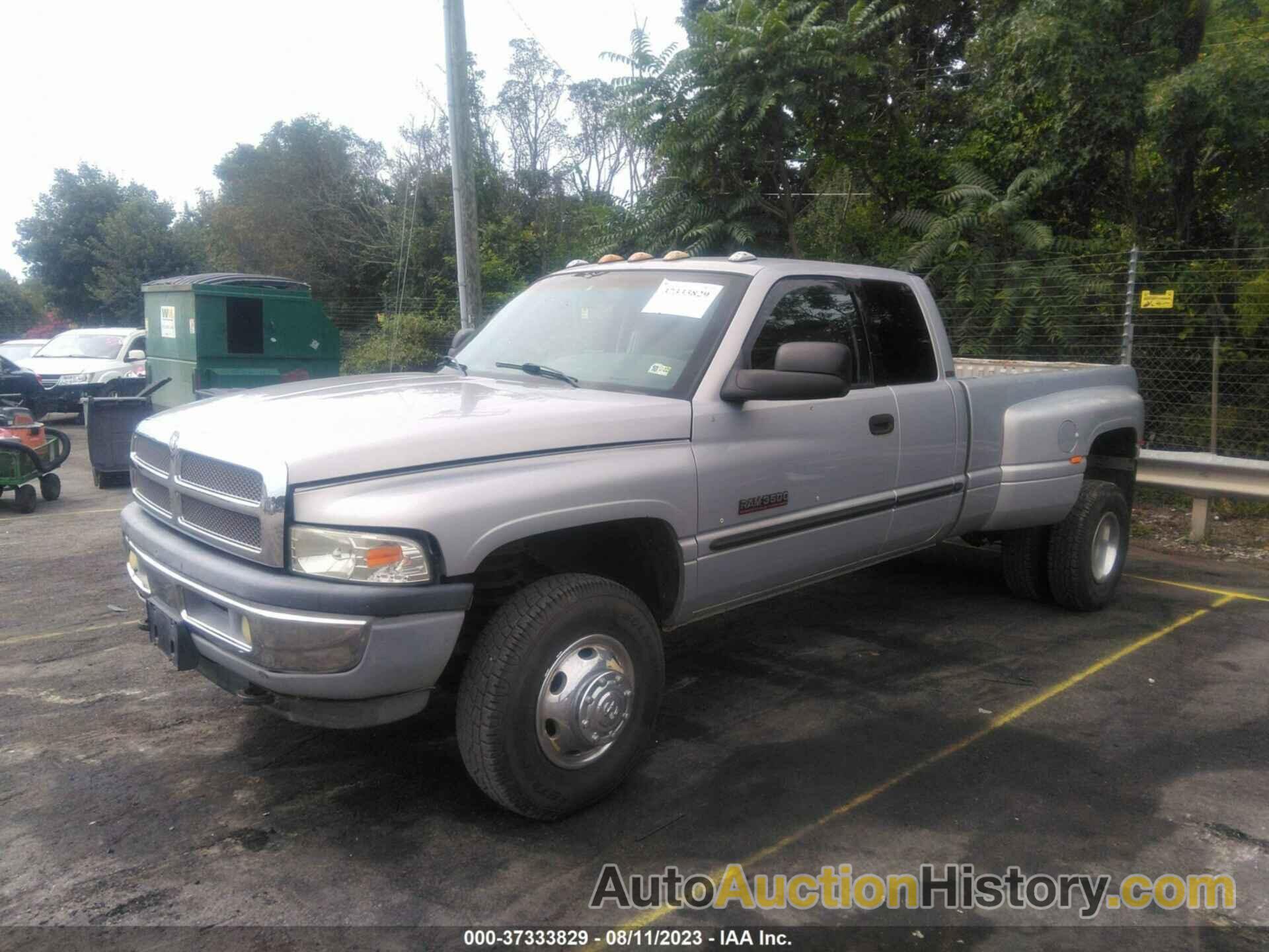 DODGE RAM 3500, 1B7MF3368YJ136142