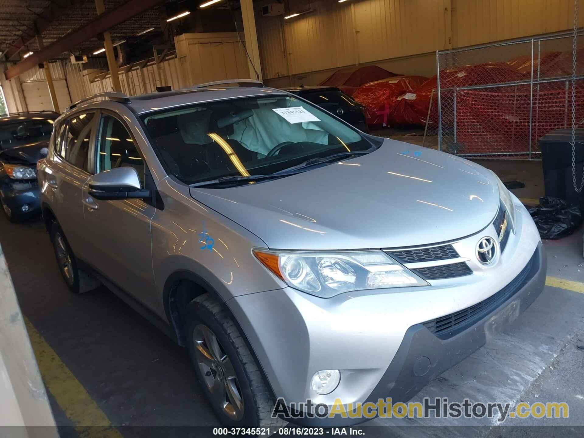 TOYOTA RAV4 XLE, 2T3RFREV3FW286509