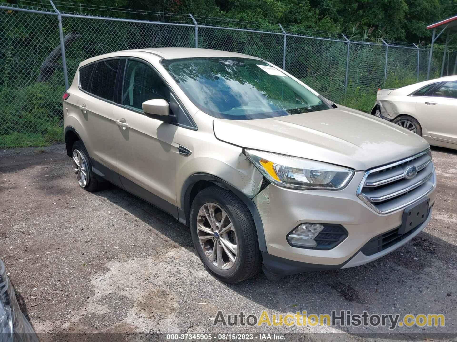 FORD ESCAPE SE, 1FMCU0GDXHUA52486