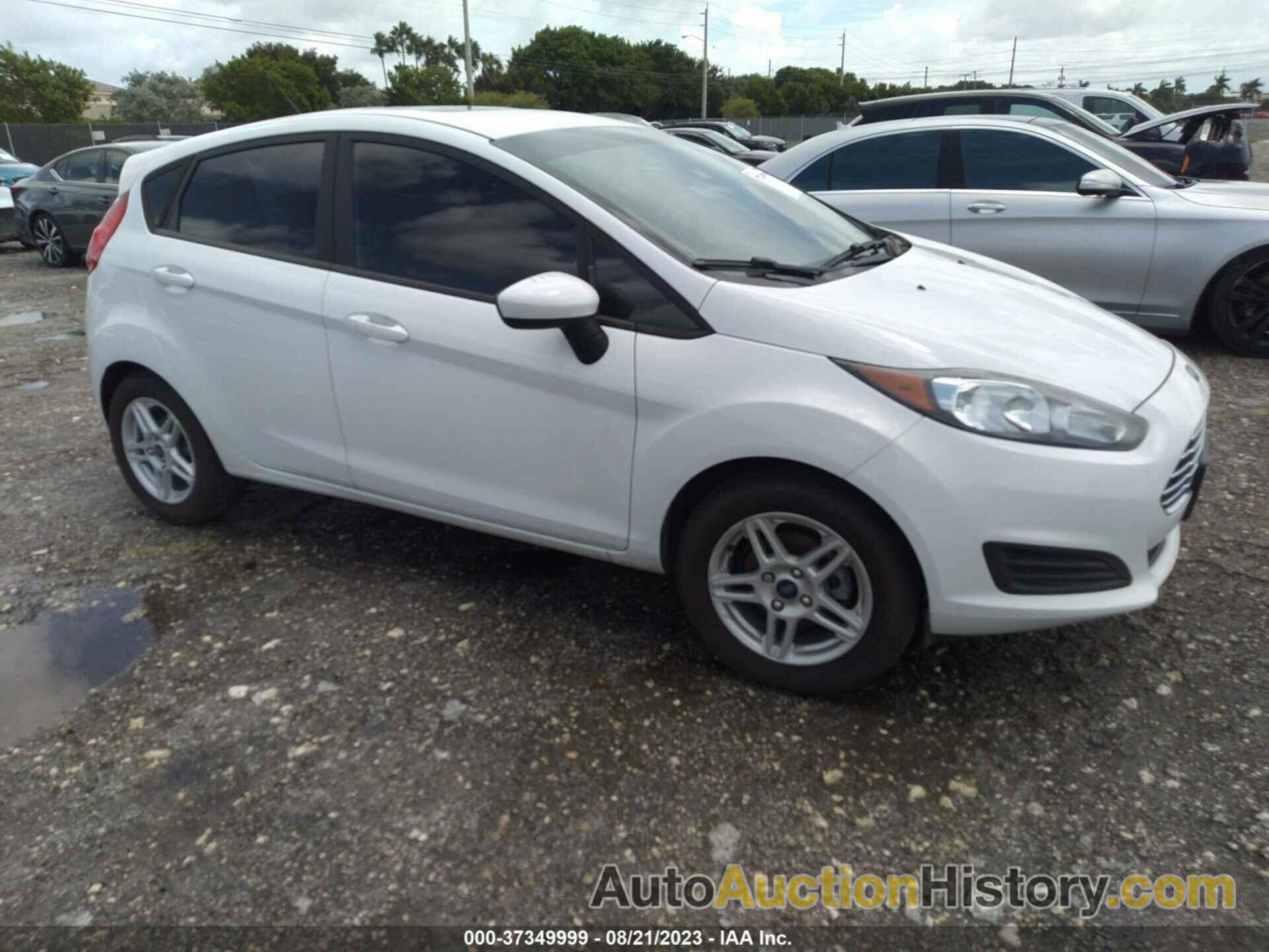 FORD FIESTA SE, 3FADP4EJ2KM126047