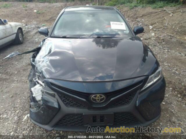 TOYOTA CAMRY SE, 4T1B11HK5JU543741