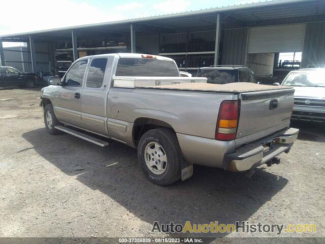 CHEVROLET SILVERADO 1500 LS, 2GCEC19T6Y1188703