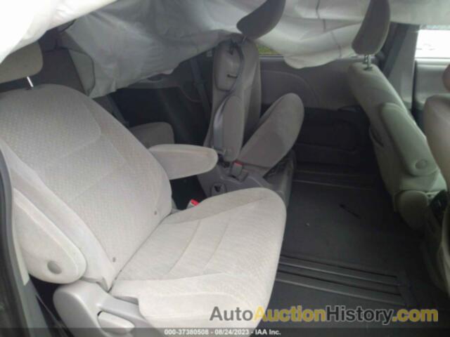 TOYOTA SIENNA LE 8 PASSENGER, 5TDKZ3DC3KS004242