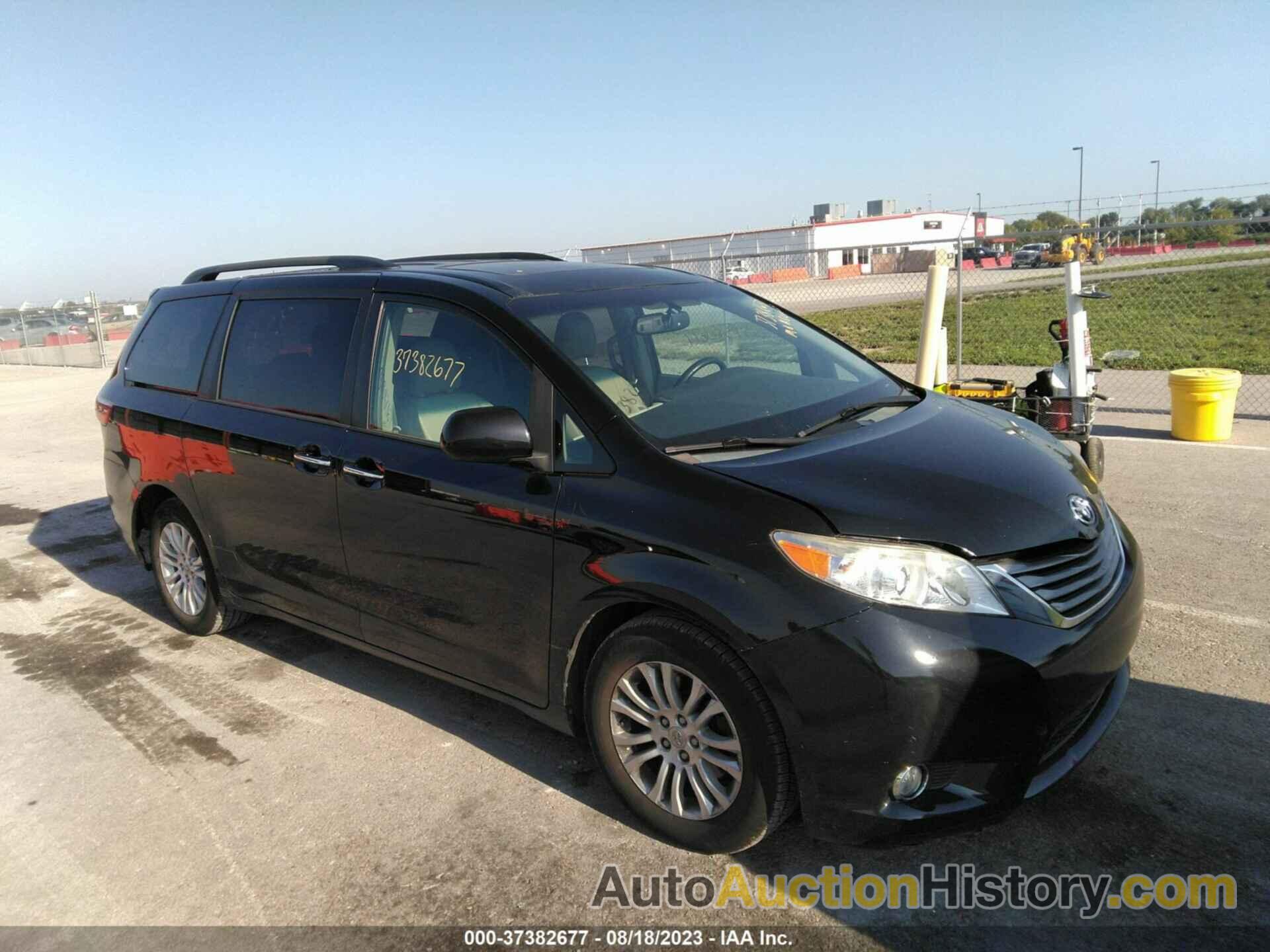 TOYOTA SIENNA XLE, 5TDYK3DC2FS542614