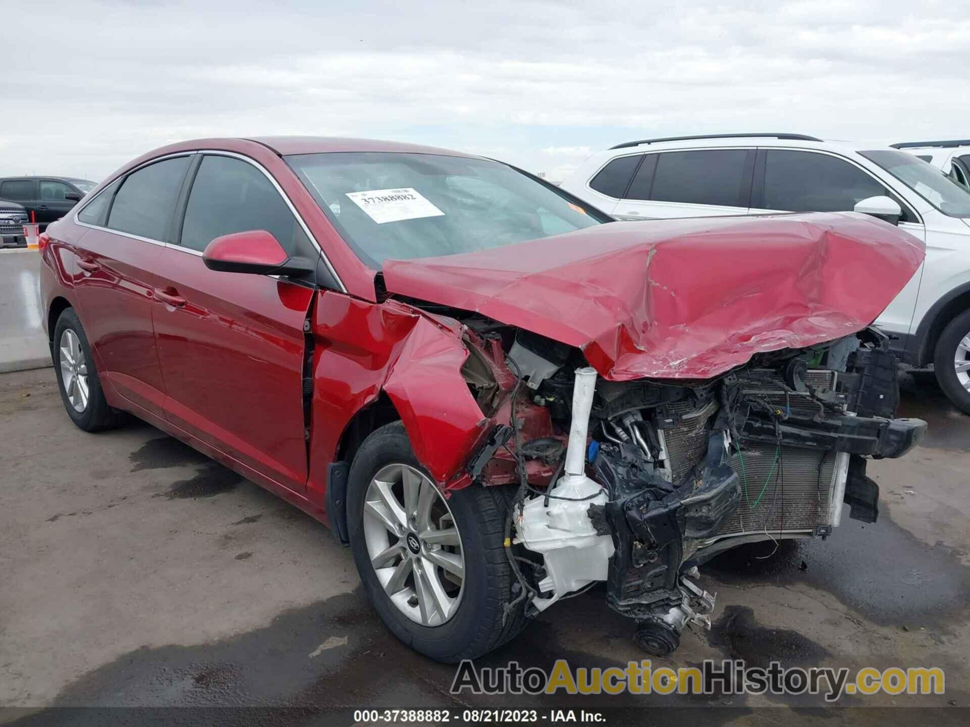 HYUNDAI SONATA 2.4L SE, 5NPE24AF3FH108361