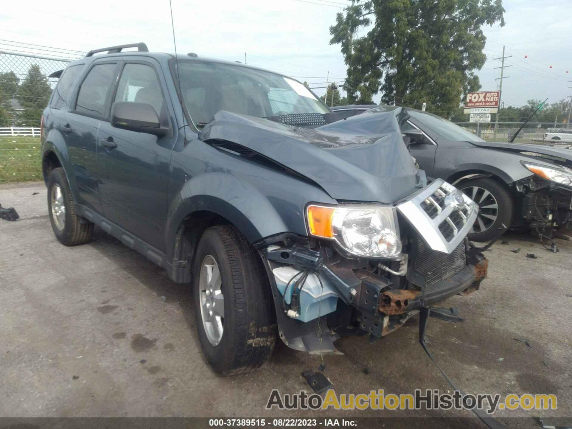 FORD ESCAPE XLT, 1FMCU0D75BKB44543