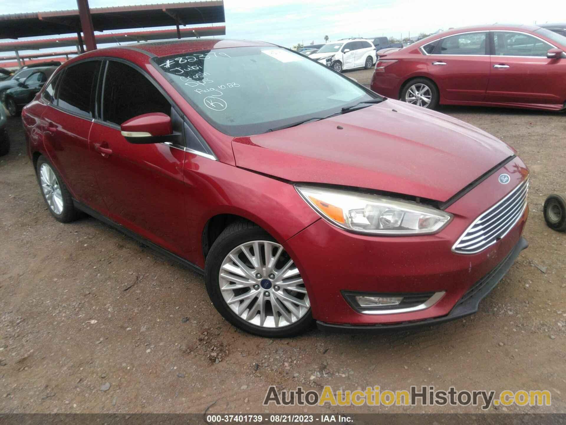 FORD FOCUS TITANIUM, 1FADP3J23HL268541